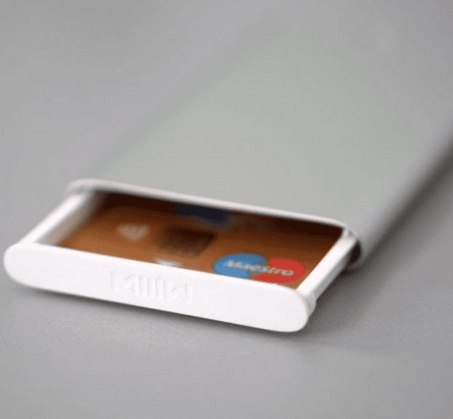 Внутреннее пространство визитницы Xiaomi MIIIW Rice Business Card Case